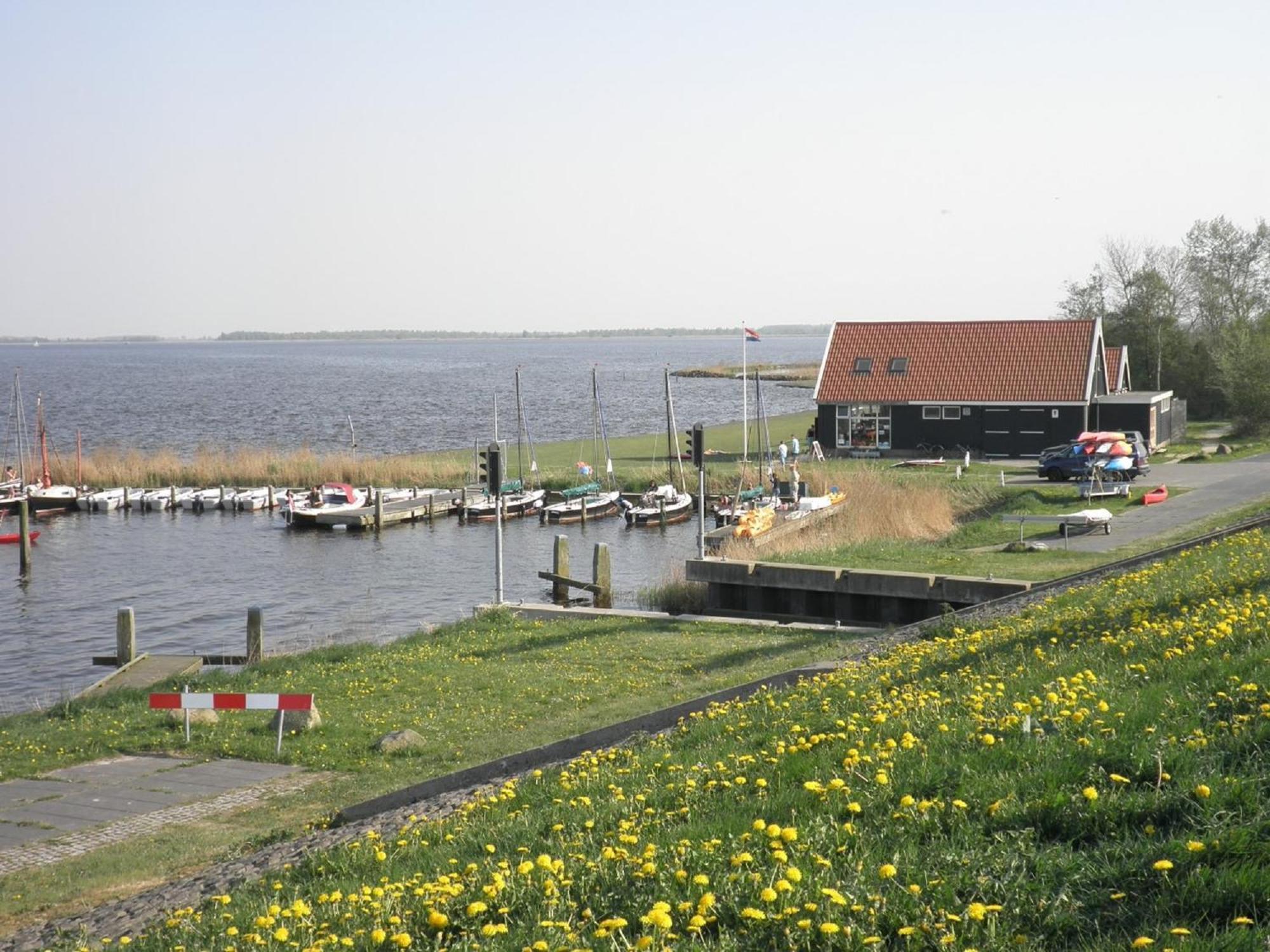House Marijke With Winter Garden And Direct Access To The Lauwersmeer Anjum Eksteriør billede