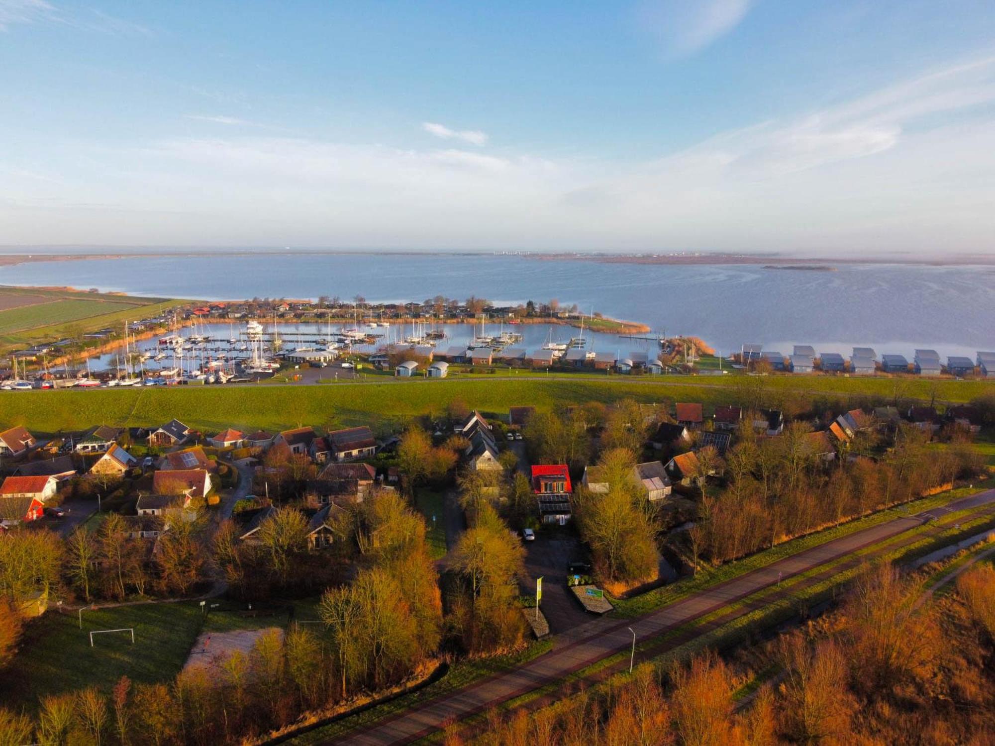 House Marijke With Winter Garden And Direct Access To The Lauwersmeer Anjum Eksteriør billede