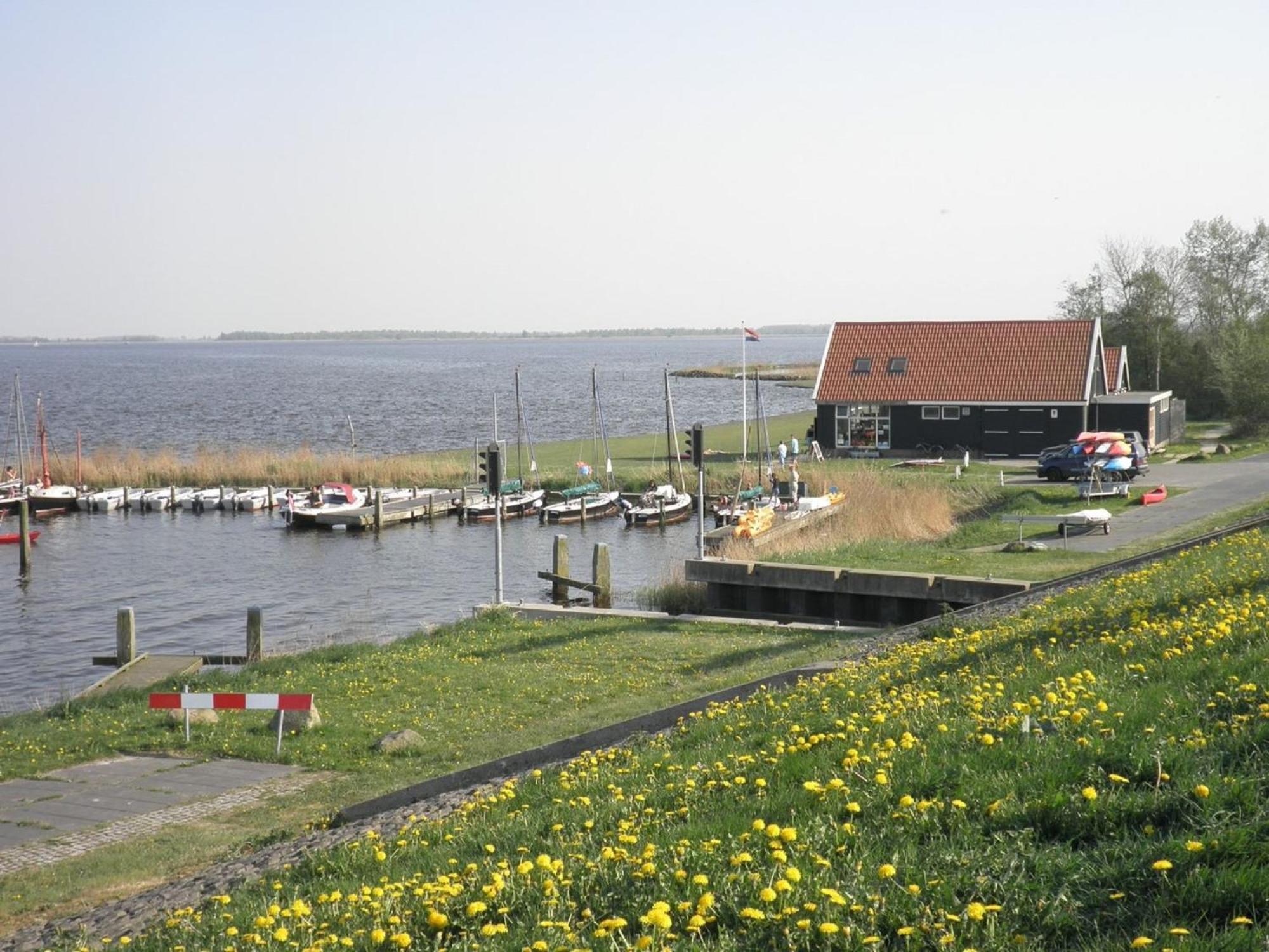 House Marijke With Winter Garden And Direct Access To The Lauwersmeer Anjum Eksteriør billede